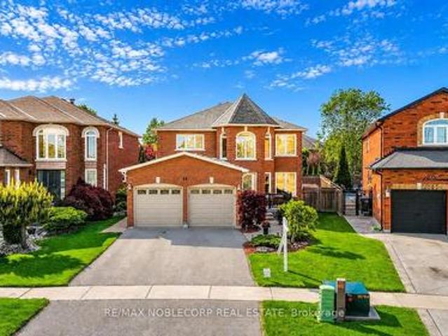 13 Harvestview Avenue, Caledon, ON, L7E 1T5 house for sale | Listing ID W13220 | Royal LePage