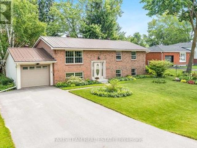 13 Jardine Crescent, Clearview, ON, L0M 1G0 house for sale | Listing ID S12206 | Royal LePage