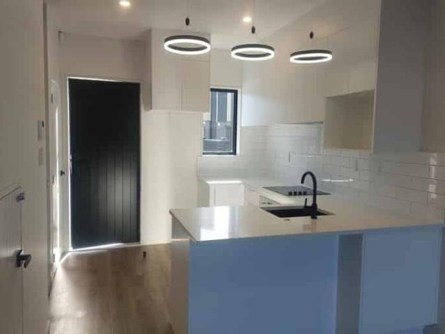 13 Kiato Lane, Flat Bush, Manukau City
