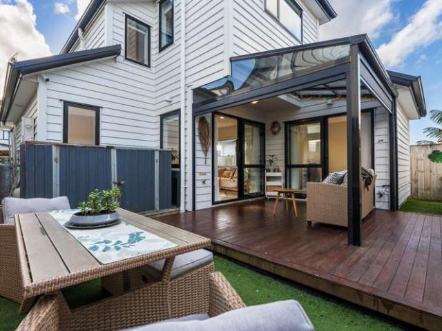 13 Kokowai Parade, Hobsonville, Waitakere City