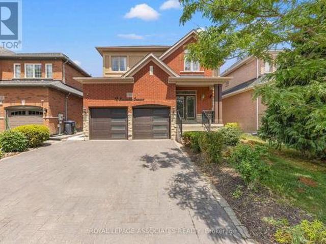 13 Laurentide Crescent, Brampton, ON, L6P 1Y4 house for sale | Listing ID W12260 | Royal LePage