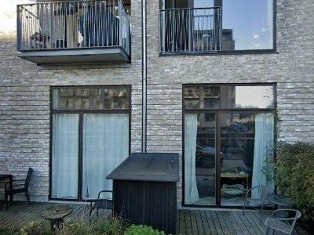 13 m² cozy room + 8 m² private terrace yours alone! in the calm, modern Enghave Brygge