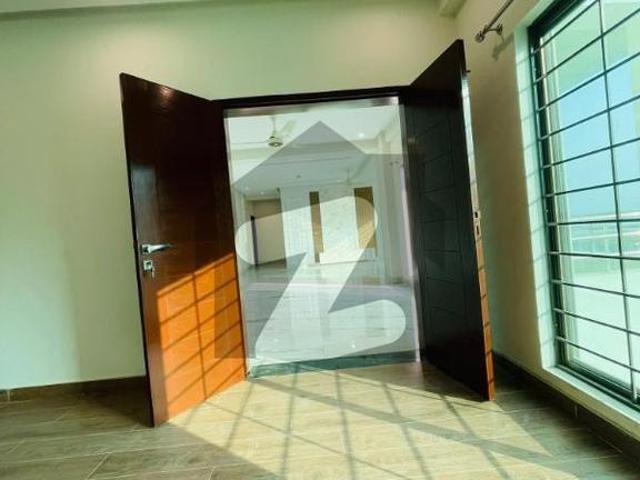 13 Marla 4 Bedroom 1st Floor Apartment Available for Rent in Askari 10 Sector S Lahore Cantt Askari 10