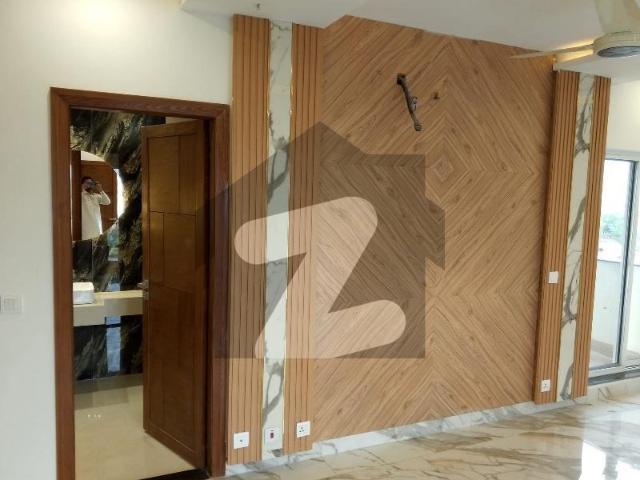 13 marla 4 bedrooms apartment available for rent askari 11 sector b