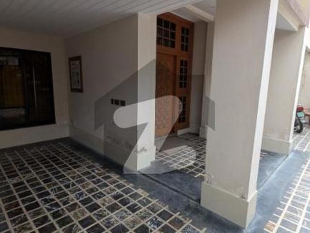 13 Marla House For Rent Separate lower Portion Khayaban Colony