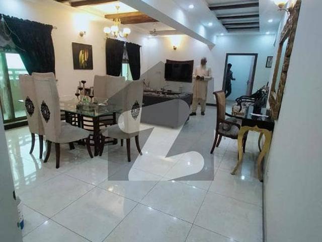 13 marla luxury 4 bedroom flat available for sale in askari 11 lahore