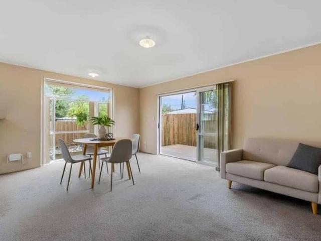 1/3 Poto Street, Te Atatu South