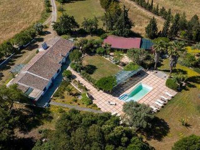 13 quarto, Grândola Setúbal 7570 003 91128382