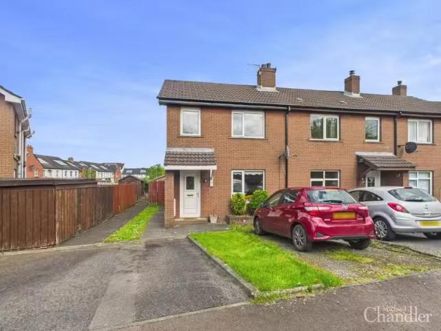 13 Ravenhill Court