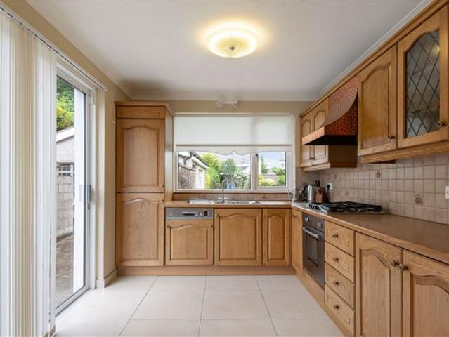13 Riverside Park, Clonshaugh, Dublin 17 DNG Raheny 4937 MyHome. Ie Residential