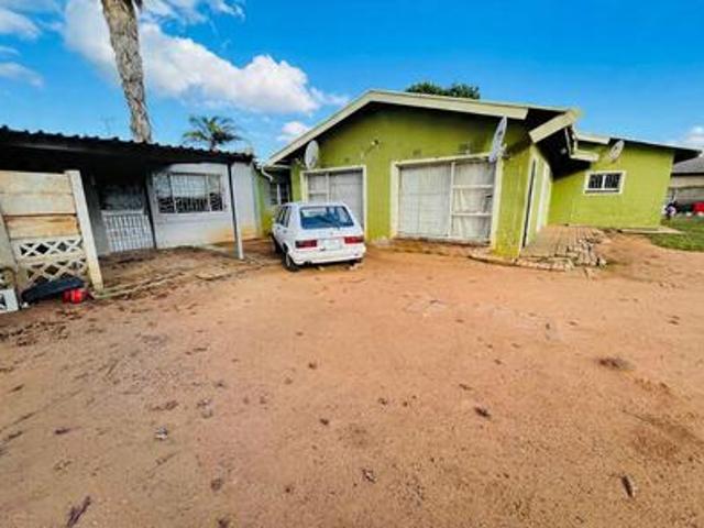 13 room investment property in kemp.