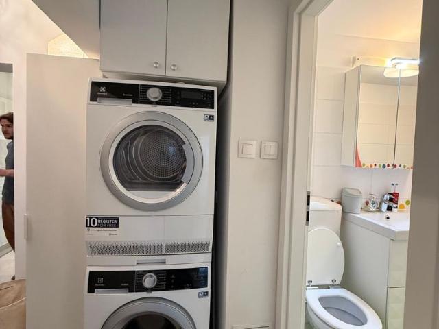 13 Septembrie 3 Camere Mobilat Utilat Totul Nou Centrala Hol H