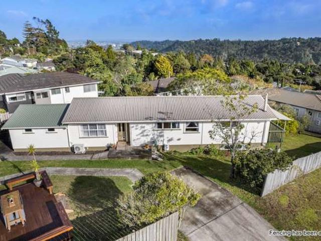 13 Spinella Drive, Bayview, North Shore City