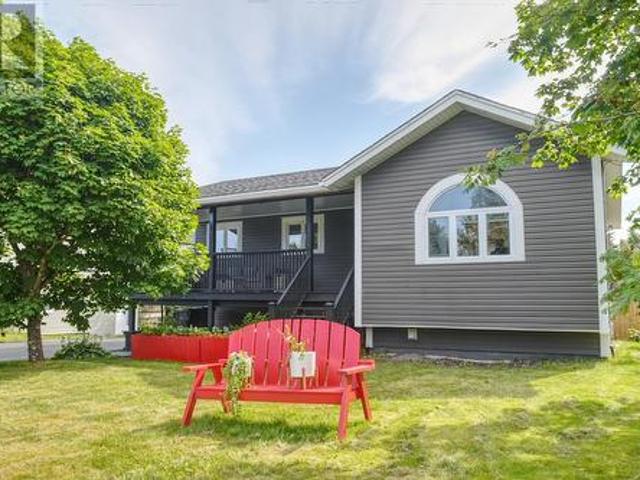 13 Stonewall Drive, Paradise, NL, A1L 2R8 house for sale | Listing ID 1302 | Royal LePage