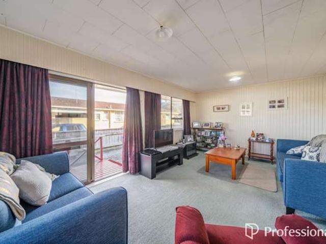13a Clouston Park Road, Ebdentown, Upper Hutt City