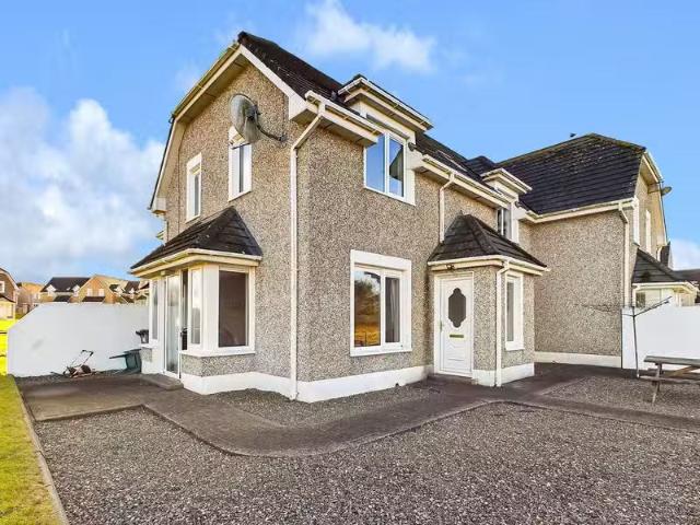 13C Moore Bay, Carigoholt Road, Kilkee, Co. Clare, V15NX45 is.