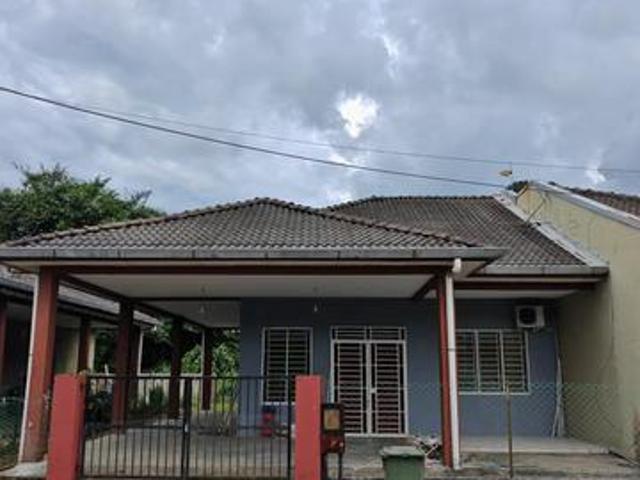 13th Mile Good Condition Single Storey Semi Detached For Sale