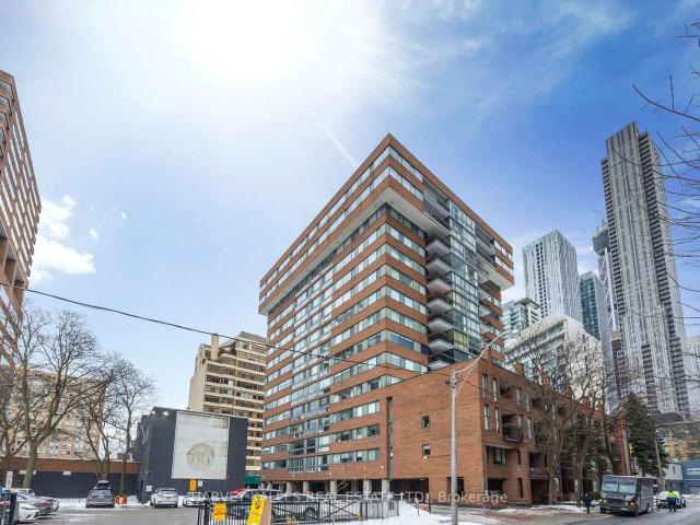 1004 15 Mcmurrich Street, Toronto | Sold, C12746 | Condos. Ca