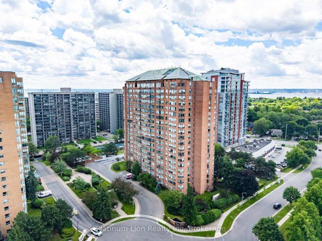 1004 1 Maple Crossing Boulevard, Burlington | 2Beds/2Bath, Condo, $614,000 | Condos. Ca
