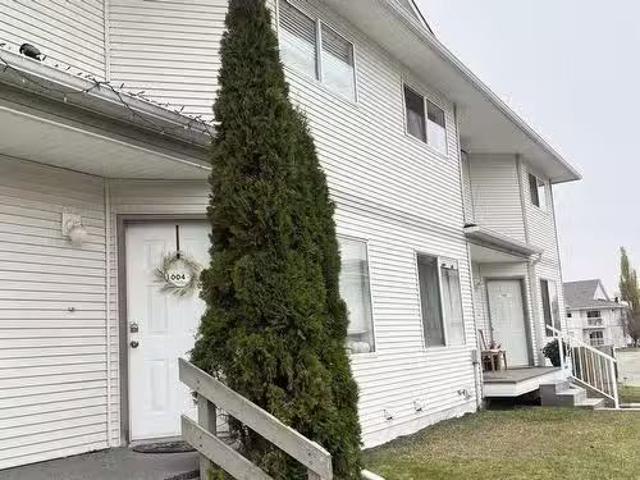 #1004 610 King St, Spruce Grove, AB, T7X 4J9 townhouse for s.