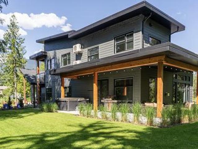 1005 Williams Gate Lane, Revelstoke, BC, V0E 2S1 Luxury House for sale | Listing ID 10395 | Royal LePage Carriage Trade Luxury Properties