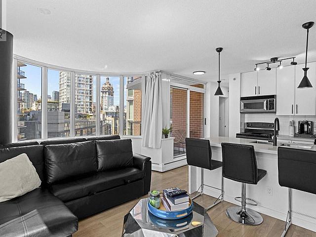 1005 688 Abbott Street Vancouver, British Columbia