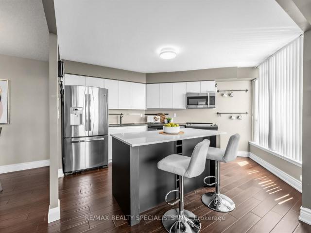 1006 10 Laurelcrest Street, Brampton | 2Beds/1Bath, Condo, $439,900 | Condos. Ca