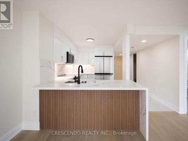 1006 50 Eglinton Avenue W, Mississauga, ON, L5R 3P5 lease for lease | Listing ID W13507 | Royal LePage