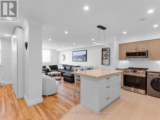 1007 Davis Drive, Newmarket, ON, L3Y 7C3 condo for sale | Listing ID N12231 | Royal LePage