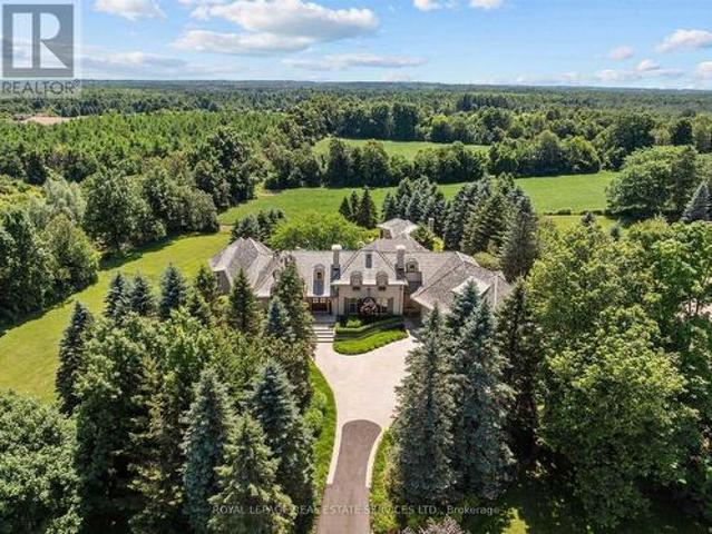 10090 Pineview Trail, Milton, ON, L0P 1B0 Luxury House for sale | Listing ID W13568 | Royal LePage Carriage Trade Luxury Properties