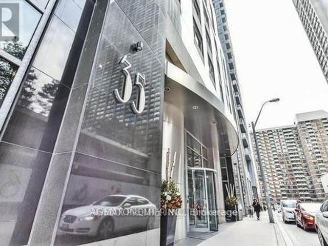 1009 35 Balmuto Street, Toronto, ON, M4Y 0A3 condo for sale | Listing ID C13222 | Royal LePage
