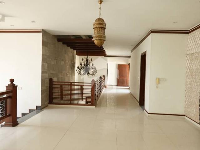 10000 Square Yards House