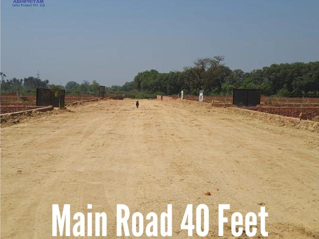 1000 Sq.Ft. Plot in Medical College Road Gorakhpur Listing ID: #8681
