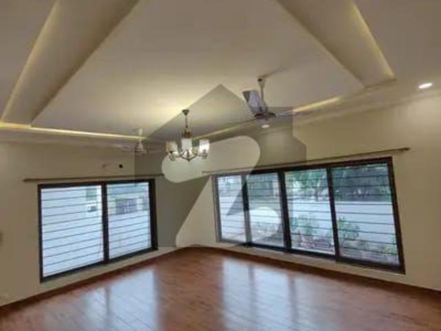 1000 Sq. Yard Available House For Rent DHA Phase 6
