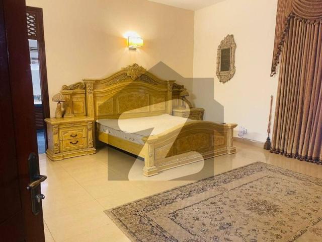 1000 SQ Yard Villa Available For Rent DHA Phase 8