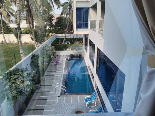 1000 Sq. Yards Luxury Bungalow For Sale | Pool | Full Basement | Solar | RO Plant