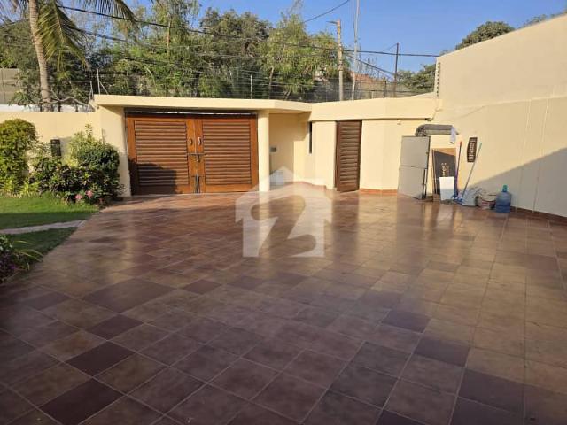 1000 Sq. Yards Luxury Bungalow For Rent DHA Phase 6, Karachi