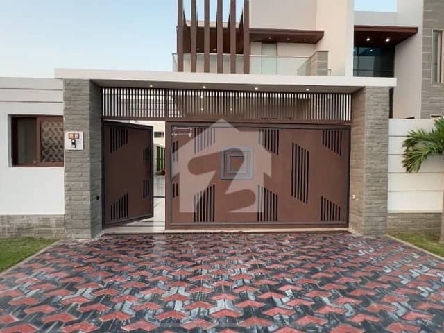 1000 Sq Yd Luxury Villa with Basement For Sale Precinct 7, Bahria Town Karachi A+ Construction | 8 Bedrooms, Swimming Pool, Drawing, Dining, TV Lounge & American Kitchen 5 Min from Main Gate | Near Park, Mosque, Schools & Midway Commercial