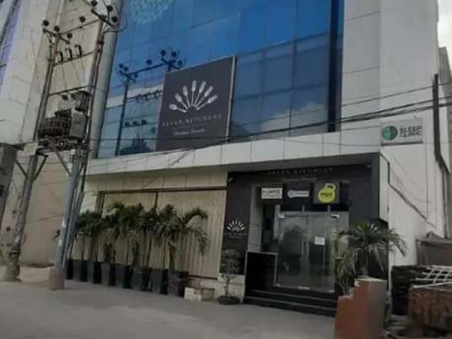 1000 sqft ground available Dalton Martel/khada Market chance deal pH 5 Karachi Clifton ID 13622