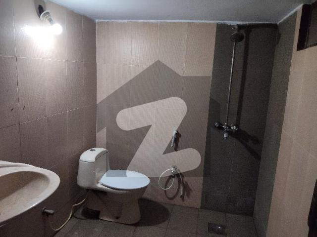 1000 Sqft Flat for Rent Moon Market, Allama Iqbal Town Moon Market