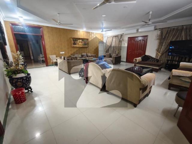 1000 Square Yard Fully Furnished Bungalow Available For Rent DHA Phase 7