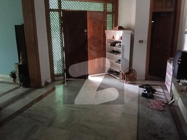 1000 Square Yards Fully Furnished Triple Storey House for Rent F 11, Islamabad F 11/3
