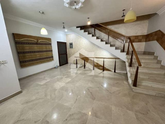 1000 Square Yards House For sale In Gulshan e Iqbal Block 7 Karachi