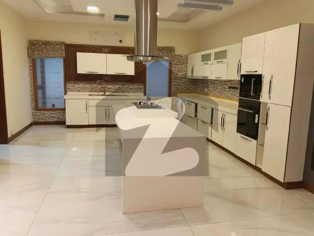 1000 Square Yards Modern Bungalow For Rent Commercial Use Only Clifton