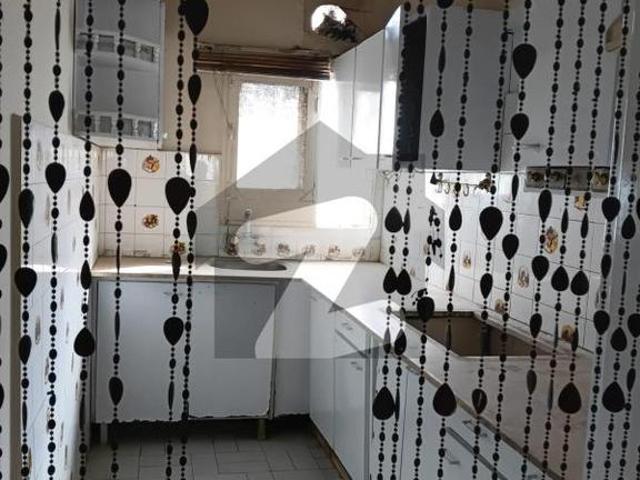 1000 Square Feet Flat For rent Is Available In Gulshan e Iqbal Block 11