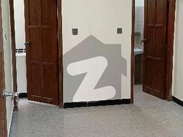3 Bedroom and Lounge With 3 Washrooms Lacs Sub Leased Bank loan not available 1000 Sqft Flat For Sale In Capital Cooperative Housing Society Scheme 33 Off Rizvia Society