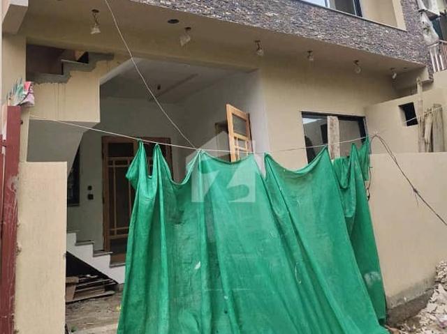 1000 Square Feet House Is Available In Affordable Price In G 11/2
