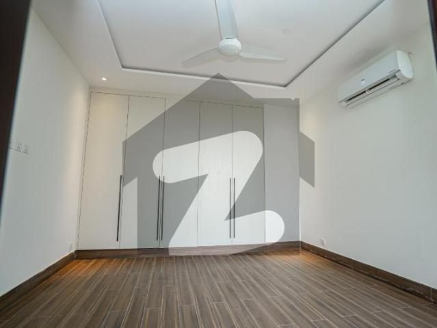 1000 Square Feet 2 Bed Apartment No 306 Is Available For Rent In Zameen Aurum Lahore Zameen Aurum
