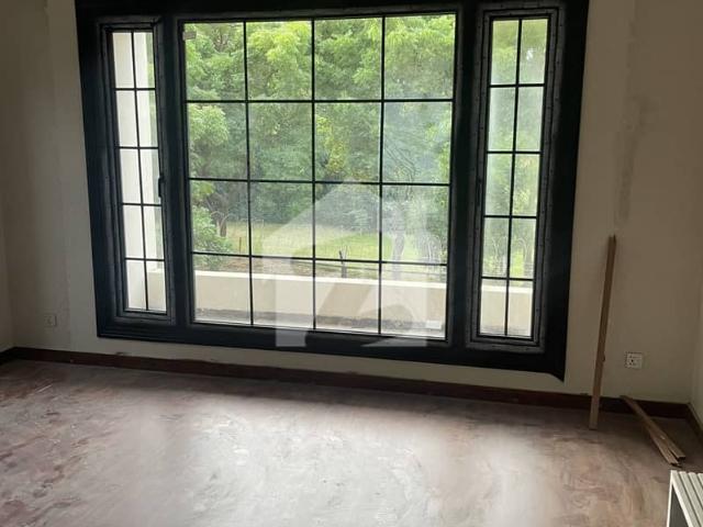 1000 sqyd corner old bungalow for sale at kda scheme 1