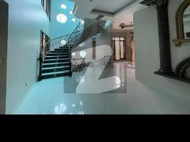 1000 yard banglow rent phase 5 DHA Phase 5